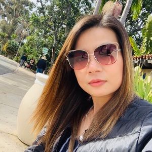 Meet your Posher, Ellen